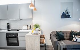 The City Chic Boutique Apartment